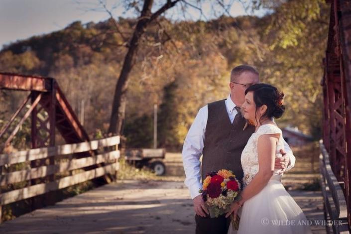 Photographers LOVE the natural country setting.